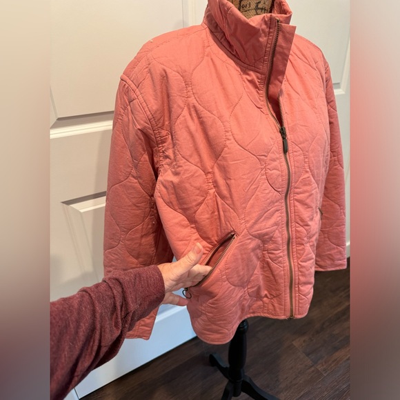 🍀Lucky Brand 🍀 Quilted Jacket only used once.  A beautiful muted pink - Picture 2 of 8